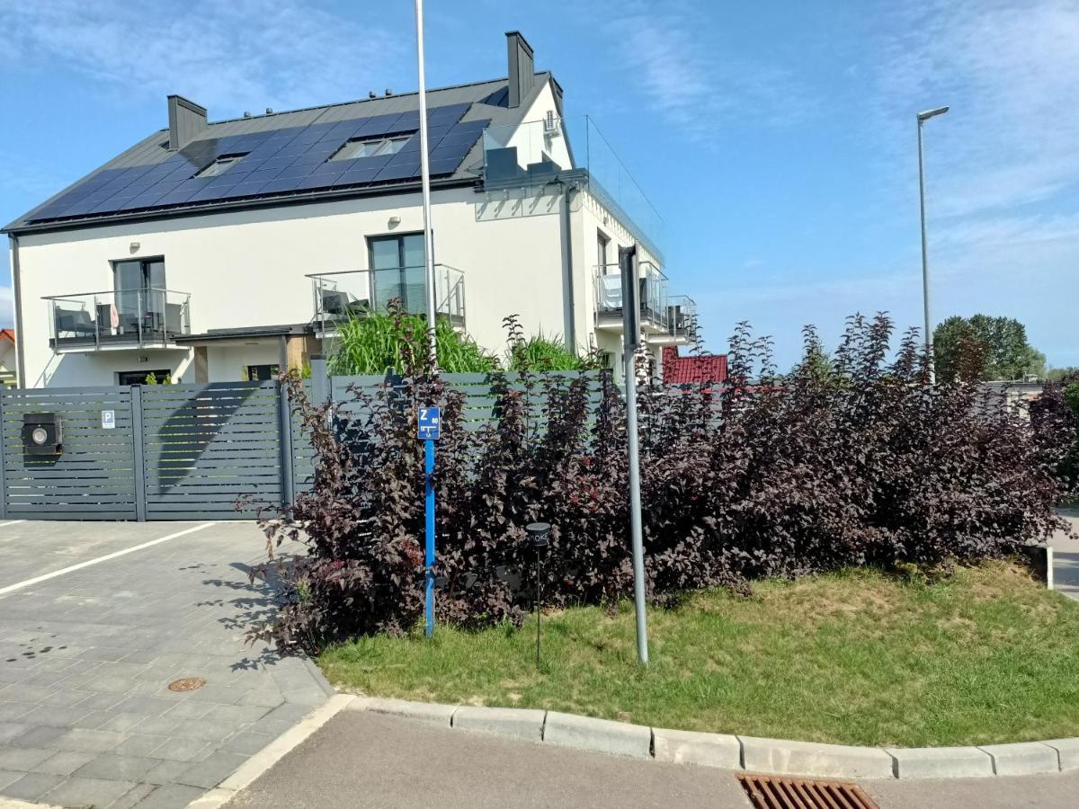 Martinus Apartments Мехелинки Екстериор снимка