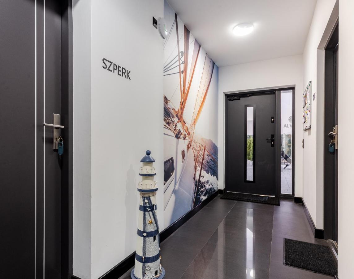 Martinus Apartments Мехелинки Екстериор снимка